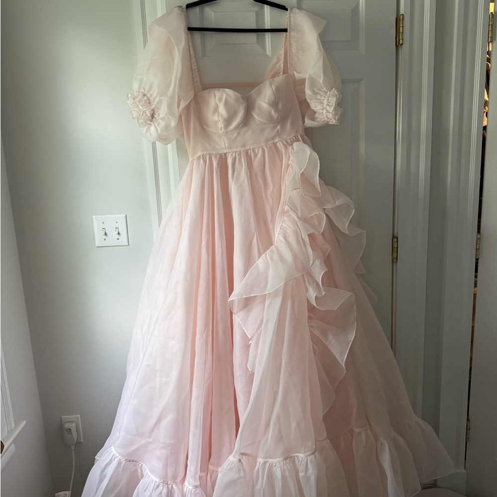 Selkie Confection In Bloom Bridal Gown